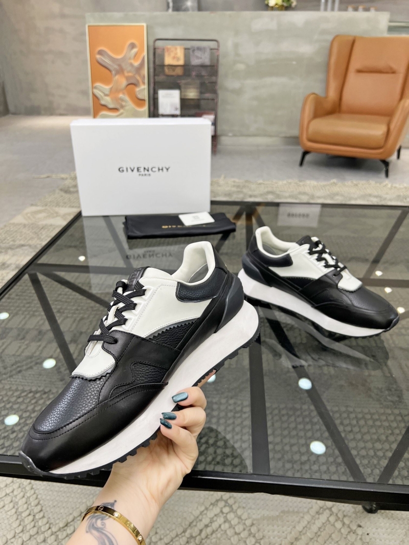 Givenchy Sneakers